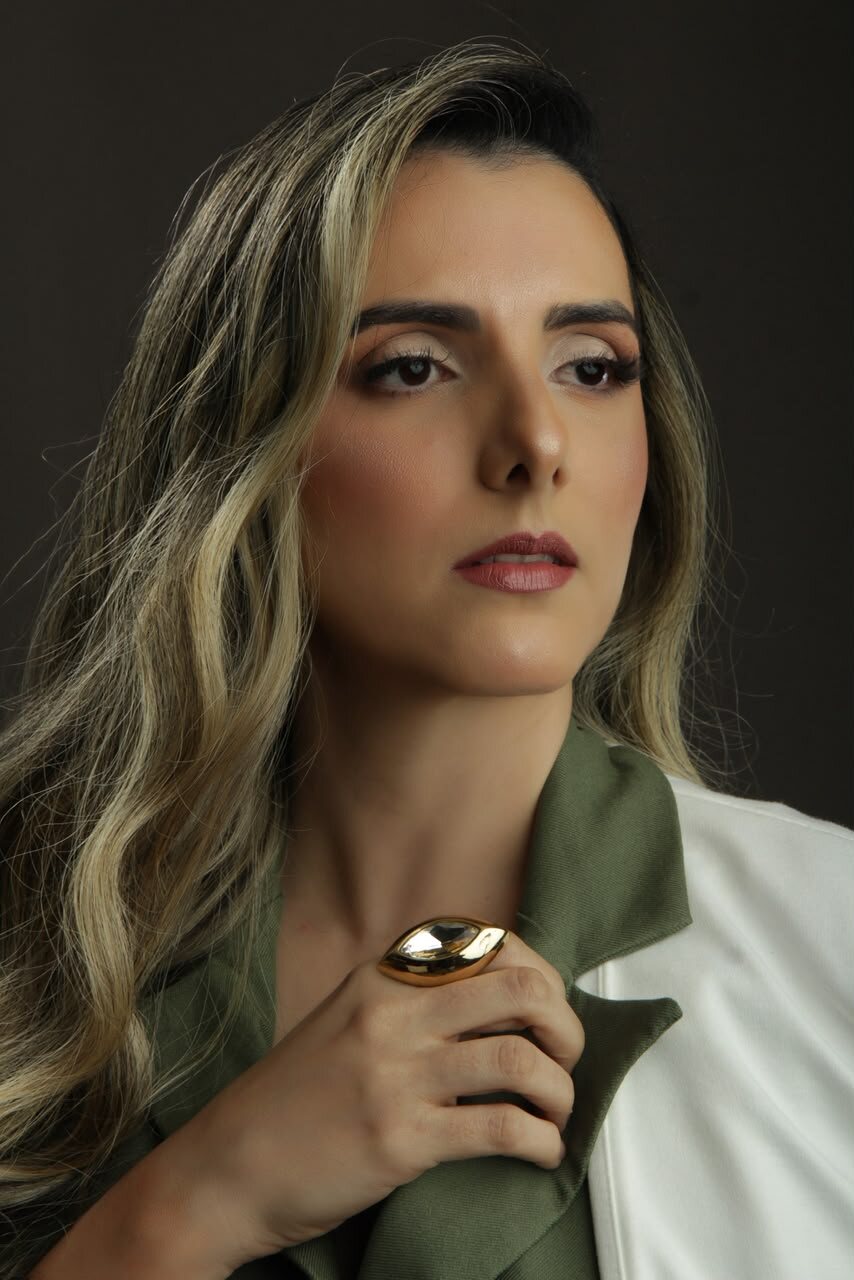 Dra. Carina Lopes
